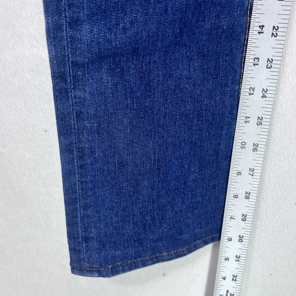 True Religion Straight Leg Flap Pocket Jeans Womens 27 waist Medium wash 1822 - Picture 9 of 13